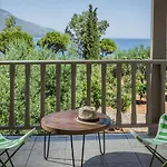 Ploes Luxury Nyaraló Peszáda