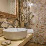 Semesterbostad Ploes Luxury Pesádha