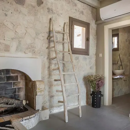 Ploes Luxury Holiday home *