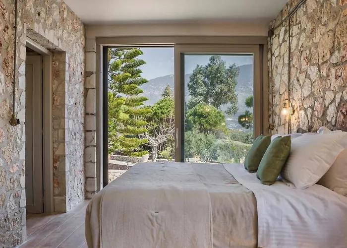 Ploes Luxury Pesádha